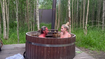 Steamy Alfresco Soak With A Naughty Blonde Babe