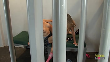 Blonde Bitch Breaks In Her New Cellmate After Lights Out